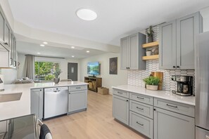 Microwave, oven, stovetop, dishwasher - 2 Bedroom Saint Paul Home - Long Term Stays! (South Saint Paul)