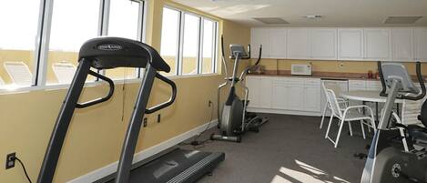 Apartment, 1 King-Bett und Schlafsofa (Pelican Isle 202) | Fitnessbereich