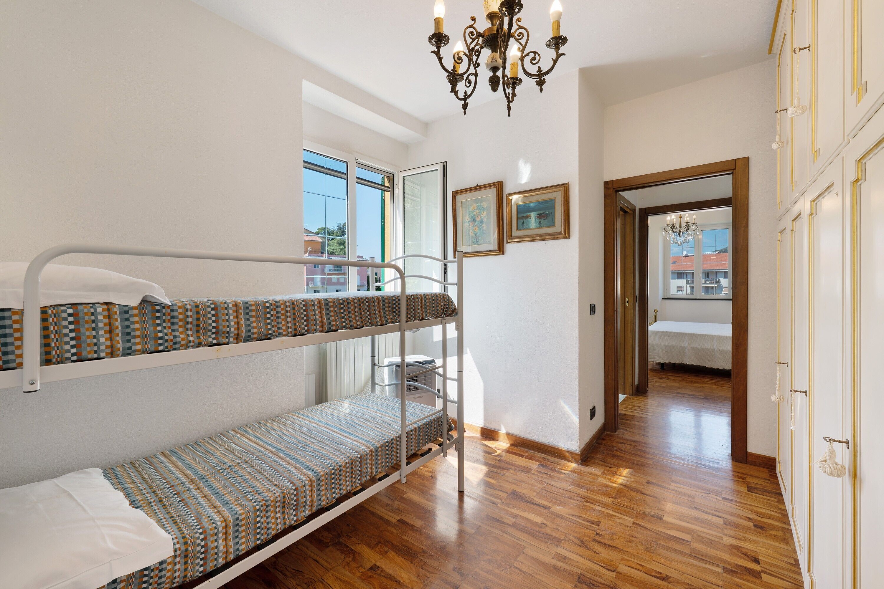 2 室のベッドルーム、WiFi、ベッドシーツ