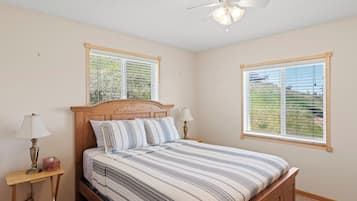 5 bedrooms, iron/ironing board, free WiFi, bed sheets