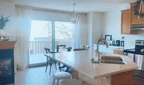 Oven, stovetop, dishwasher