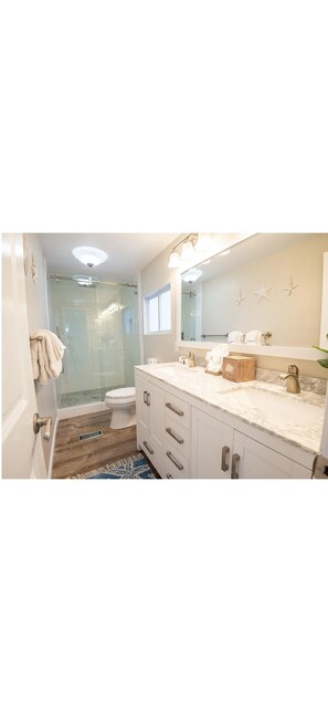 Shower, towels, toilet paper - Perfect 3/2 with jacuzzi and 28ft dockage (Marathon)