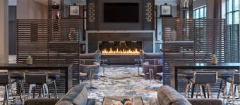 Contemporary Room | Free Breakfast, Parking & Gym Access