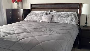 2 bedrooms, iron/ironing board, free WiFi, bed sheets