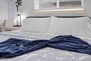 3 chambres, bureau, fer et planche à repasser, Wi-Fi gratuit