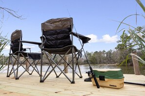 Miscellaneous - Fish/Relax at Lakefront Retreat Sleeps 10 Pets OK (Conroe)