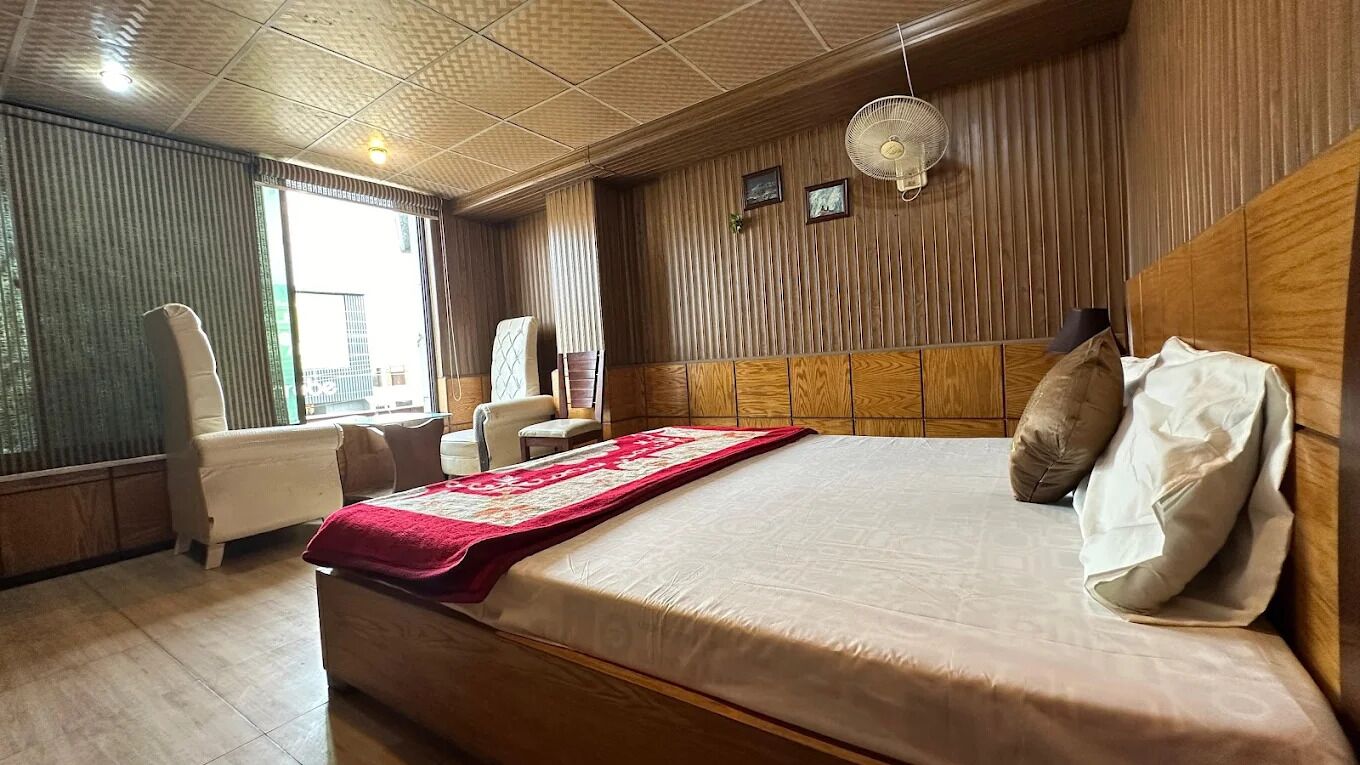 Soundproofing, iron/ironing board, free WiFi