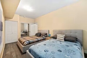 1 habitación, tabla de planchar con plancha, wifi y ropa de cama 