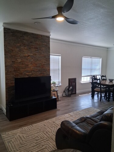 Modern 2 bedroom with 2 fire places and a 9 mile walking/biking trail