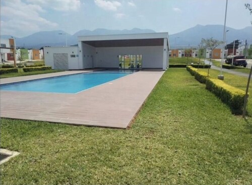 Cozy 2-bedroom house in adorable Ahuachapan with AC / pool