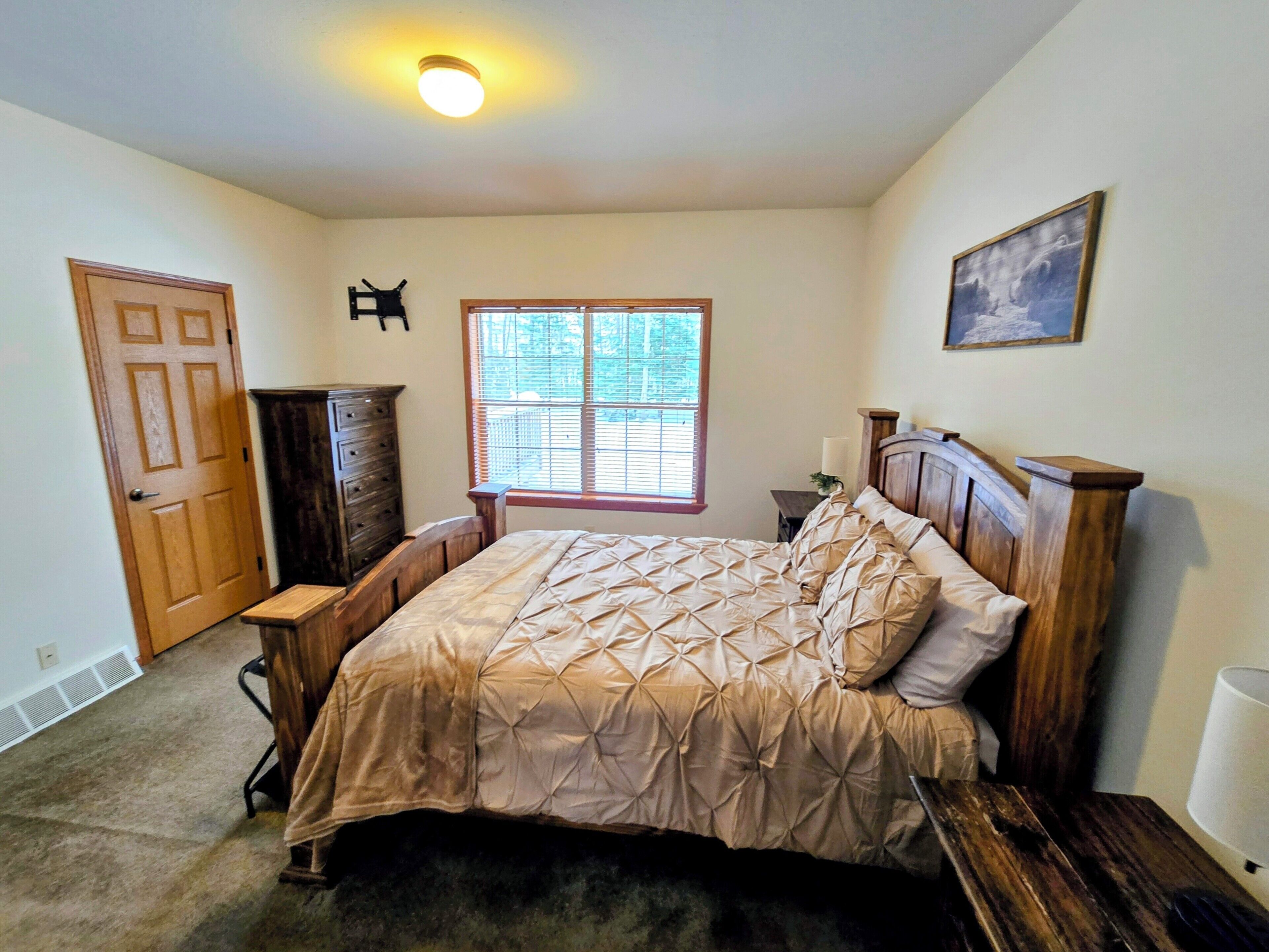 3 bedrooms, free WiFi, bed sheets