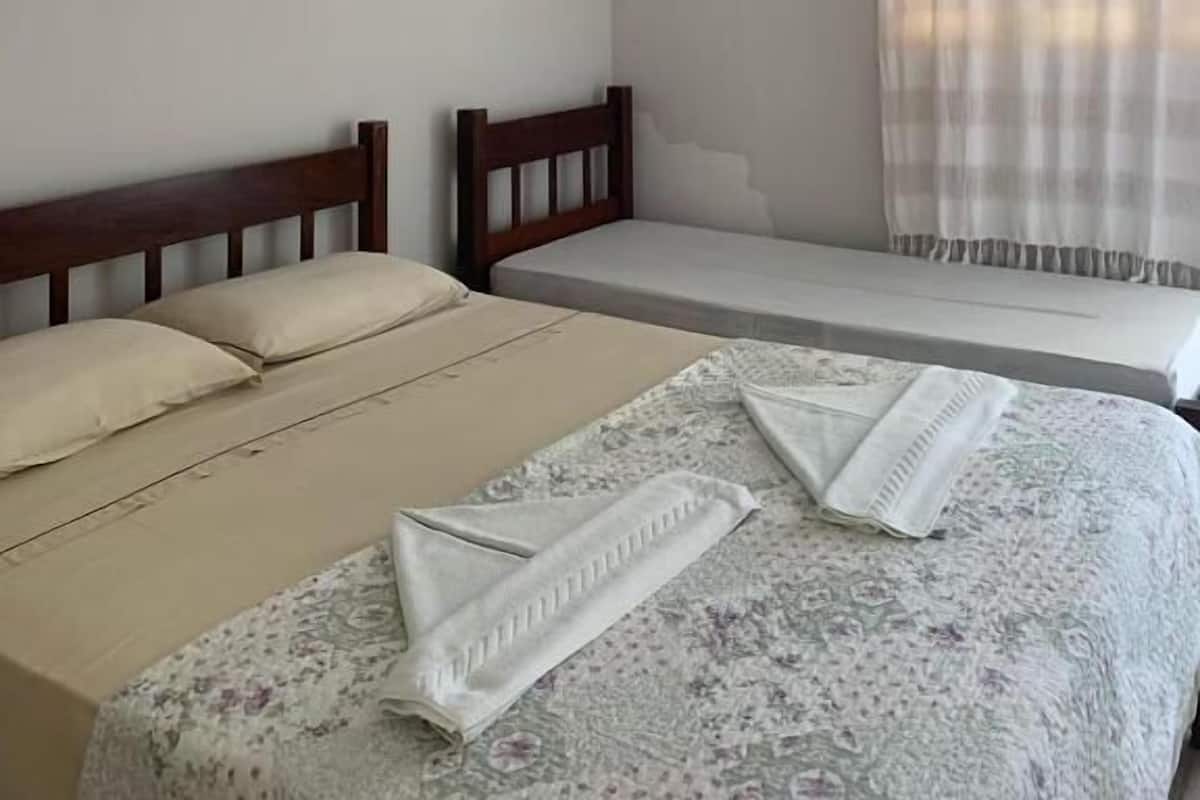 Familie suite, uitzicht op de stad | Gratis wifi