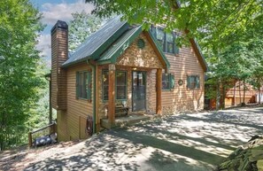 Exterior - Whitetail Bluff Cabin (Gilmer County)