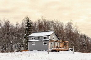 Exterior - Cozy home, hot tub, pasture views of horses, trails to explore (Galloway)