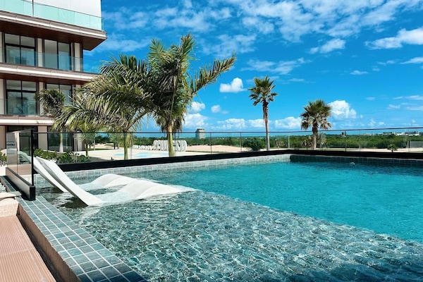 Kondominium, 3 kamar tidur, balkon | Kolam renang | Kolam renang outdoor