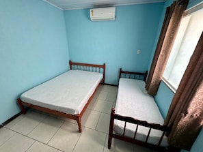 Triple Room | Free WiFi - Sol e Mar BC (Balneário Camboriú)