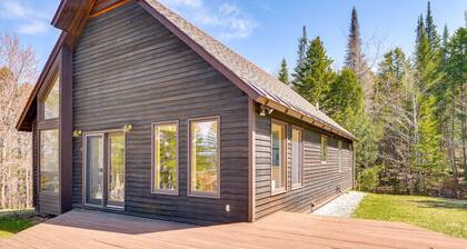 Peaceful Vermont Hideaway Near Stowe | Wooded View