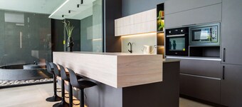 Las Condes 2BR Apt Pool & Views for 5