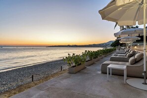 On the beach - Luxury Beachfront 3BR + Ocean Views | Panarea 1C (Bucerías)