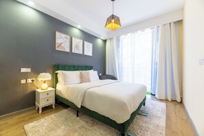Iron/ironing board, Internet, bed sheets - Indulge in luxury: Plush seating, luxurious 7 star mattress. (NAIROBI)