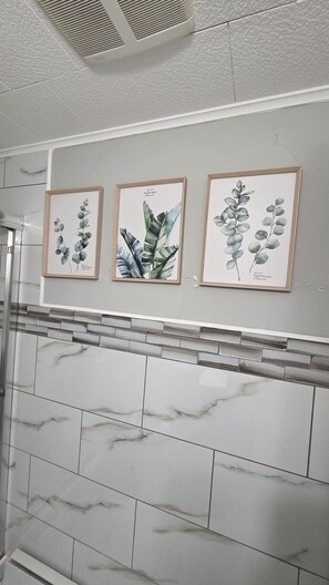 Interior - Entire 3BR Apartment Comfortable City Stay (Bethpage)