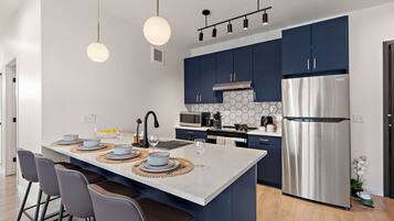 Microwave, oven, stovetop, dishwasher