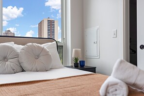 3 quartos, ferros/tábuas de passar roupa, Wi-Fi, roupa de cama