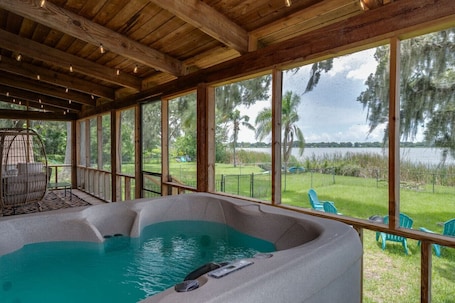 Indoor spa tub. Lakeside Haven with Jacuzzi and Games