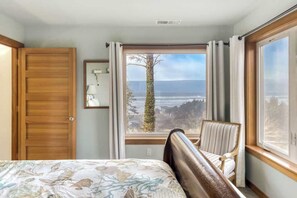 4 habitaciones, escritorio, wifi y ropa de cama 