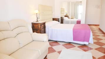 Deluxe tweepersoonskamer, balkon | Gratis wifi