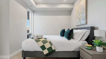 Iron/ironing board, travel crib, WiFi, bed sheets