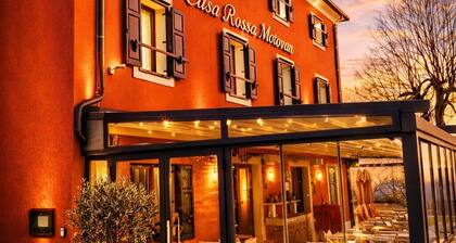 Romantic 8-bedroom boutique hotel in Motovun with panoramic view