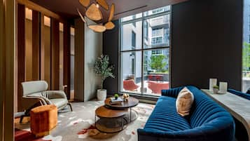 TV, fireplace, offices
