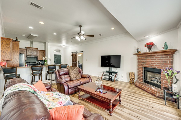 West Monroe Vacation Rental | 3BR | 2BA | 1,700 Sq Ft | 1 Step to Access