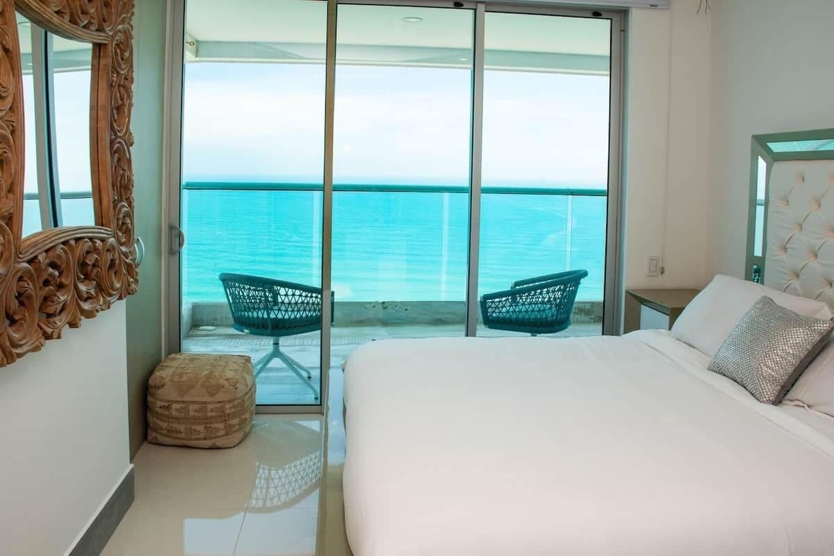 4 Schlafzimmer, Zimmersafe, Bügeleisen/Bügelbrett, WLAN