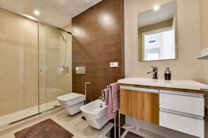 Shower, bidet - Apartment 58 - Moraira city center (Moraira)