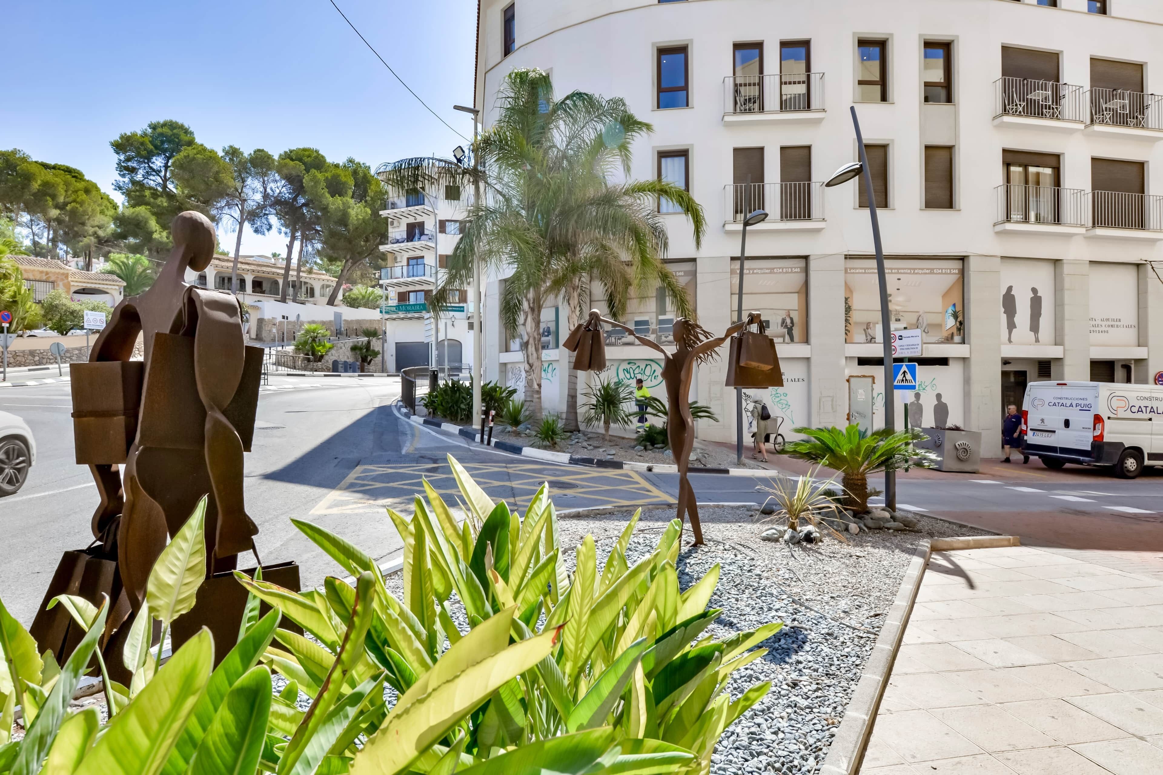 المنطقة المحيطة بالمنشأة