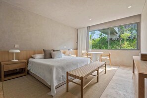 4 bedrooms, desk, iron/ironing board, travel cot - Oceanfront Apartment with Private Jacuzzi & Terrace (Nayarit)