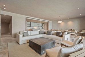 TV, offices - Oceanfront Apartment with Private Jacuzzi & Terrace (Nayarit)