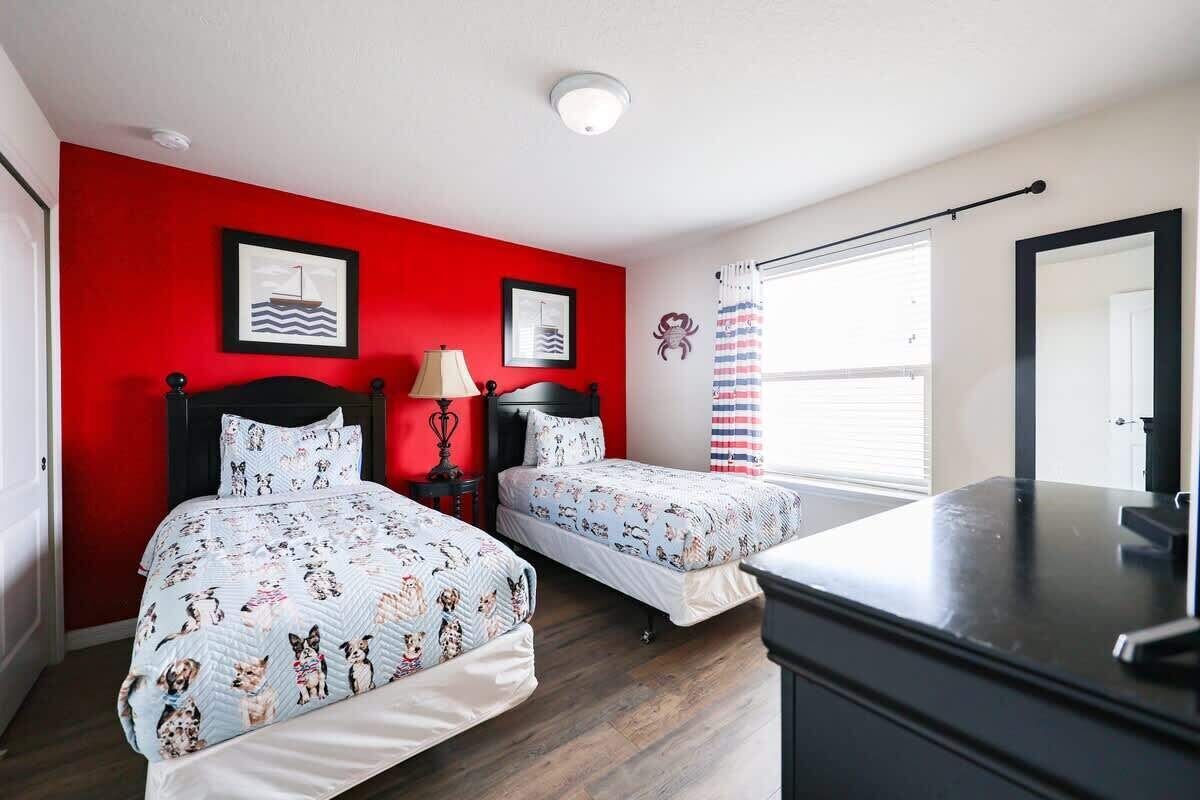8 chambres, fer et planche à repasser, lit parapluie, Wi-Fi gratuit