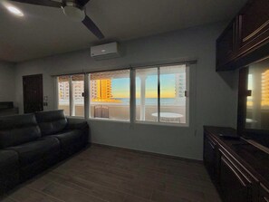 TV - Private Beach View Home. Fire Pit. Sleeps 8 (Puerto Peñasco)