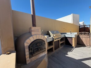 Terrace/patio - Private Beach View Home. Fire Pit. Sleeps 8 (Puerto Peñasco)