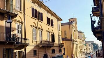 Superior Double Room, 1 King Bed, Private Bathroom, City View | Parking | Self parking (EUR 10.00 per day)