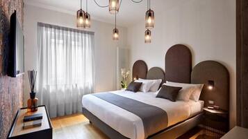 Superior Double Room, 1 King Bed, Private Bathroom, City View