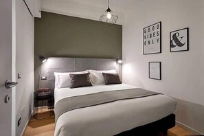 Classic Double Room, 1 Queen Bed, Private Bathroom - Casa Flora Verona (Verona)