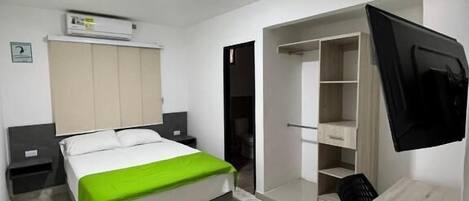 Desk, laptop workspace, free WiFi, wheelchair access