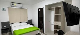 HOTEL Y PISCINA VILLA MARIA URIBIA