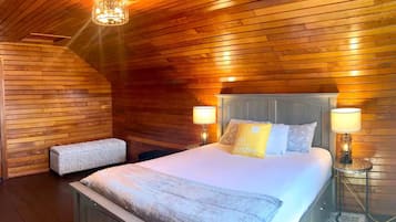 3 slaapkamers, een strijkplank/strijkijzer, wifi, beddengoed