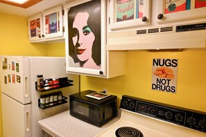 Microwave, oven, stovetop, dishwasher