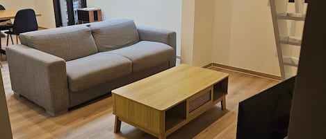 TV